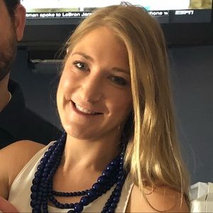 Meet your Posher, Elizabeth